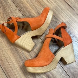 Free People Orange Suede Wooden Heel Clog Shoe 39